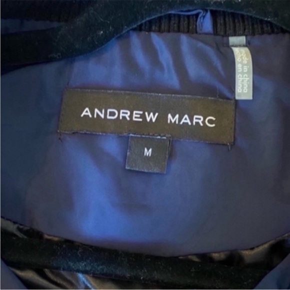 Women’s Navy Andrew Marc Quilted Zip Up Vest Size Medium - Picture 9 of 9